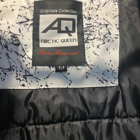 Ski Jacket - Picture 6 of 6